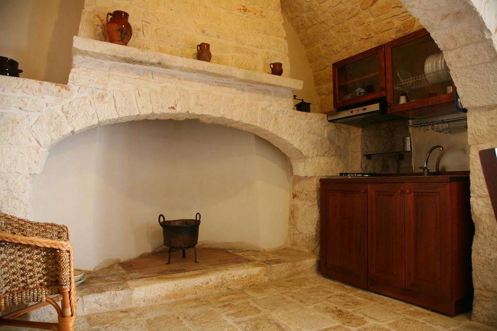 Masseria Montecchie Ceglie Messapica Exterior photo