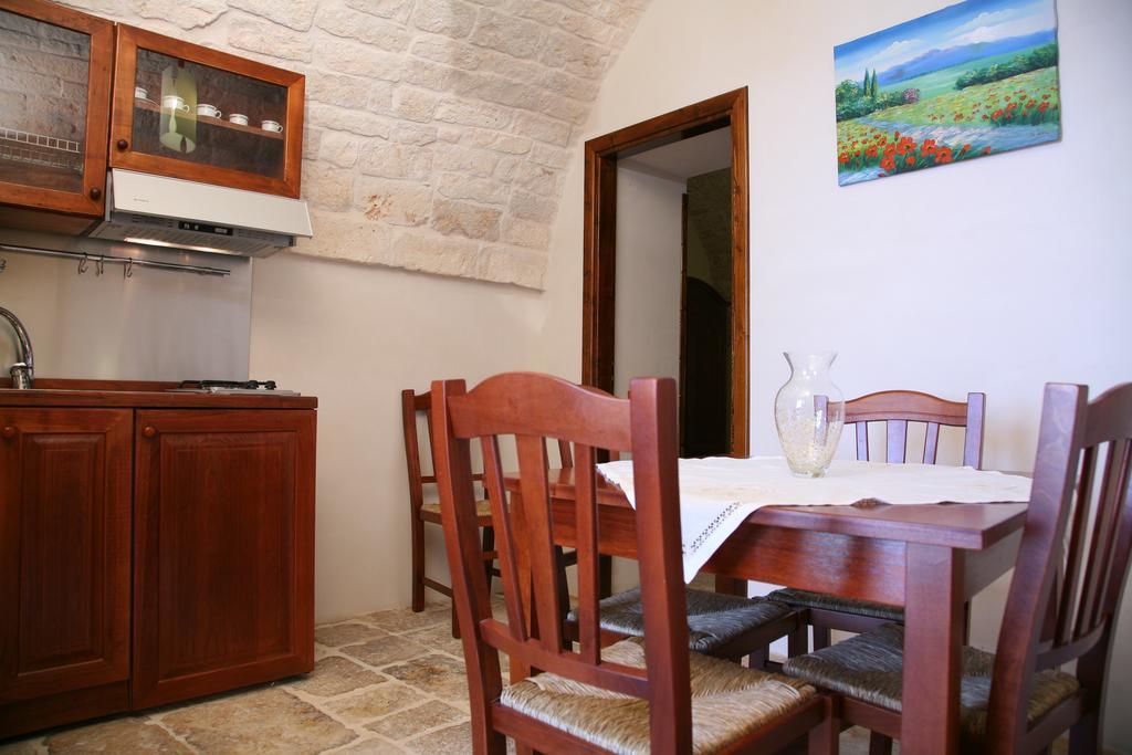 Masseria Montecchie Ceglie Messapica Exterior photo